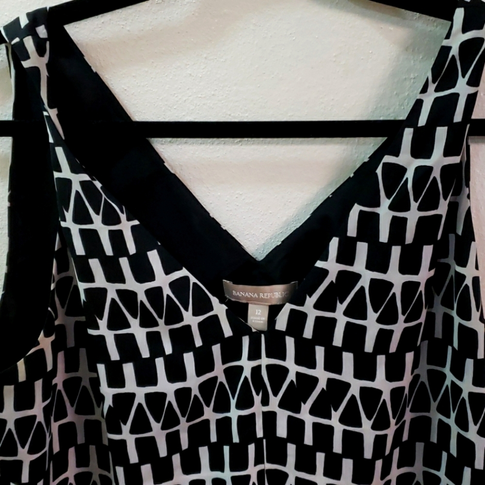 Banana Republic top.